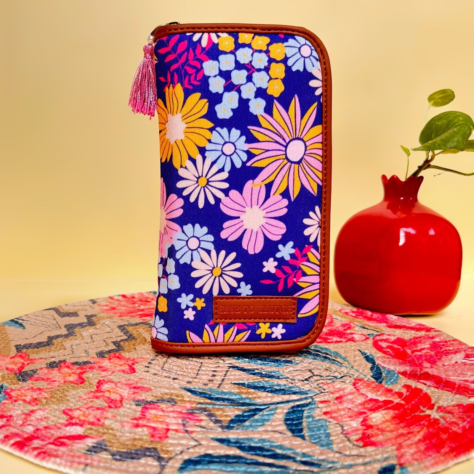 Daisy Festival Zip Wallet - Image 2