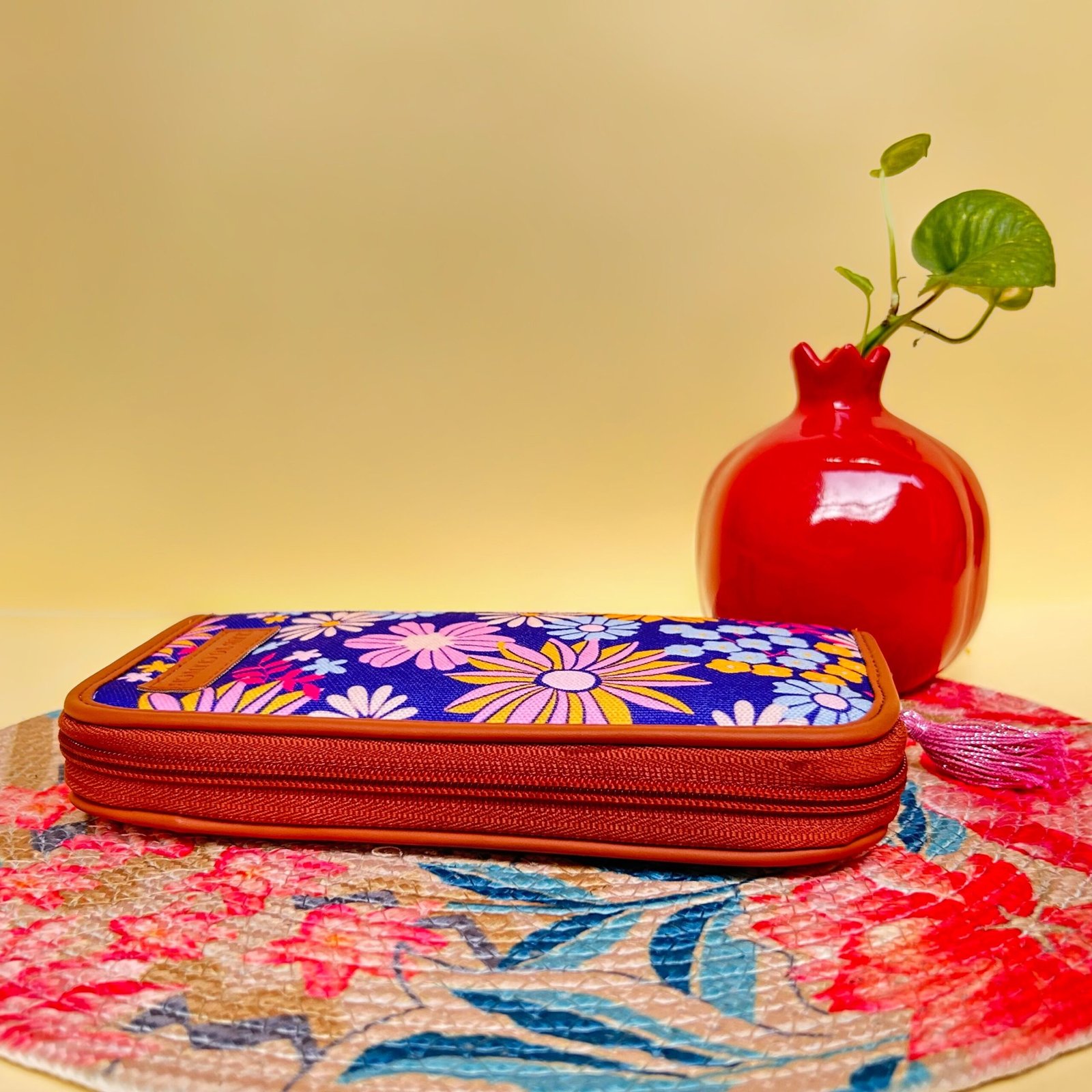 Daisy Festival Zip Wallet - Image 3