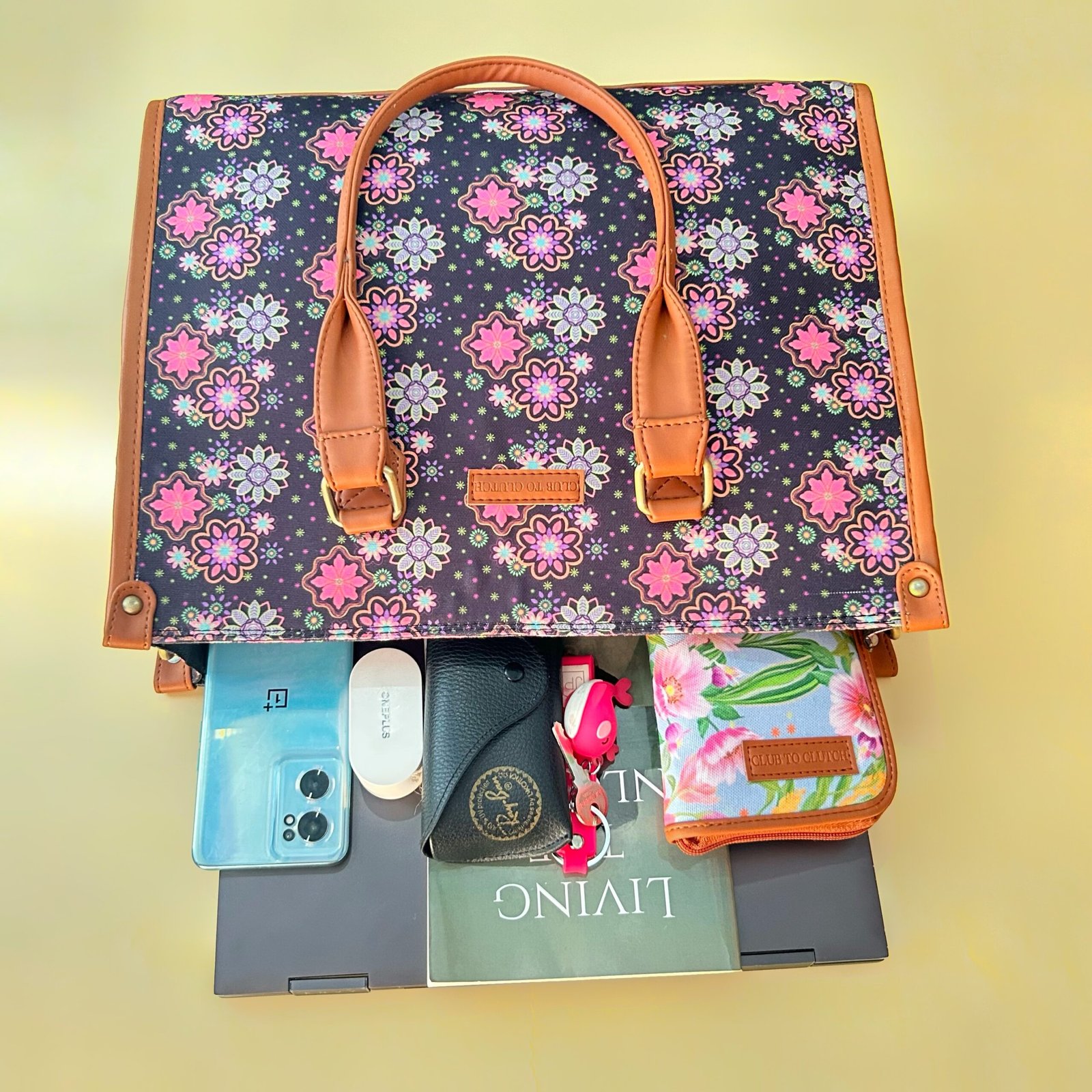 RangRez Tote - Image 4